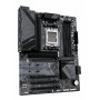 GIGABYTE B650 EAGLE Scheda madre - AMD Ryzen serie 9000, VRM a 12+2+2 fasi, fino a 7600 MHz DDR5 (OC), 1xPCIe 5.0 + 2xPCIe 4.0