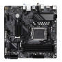 GIGABYTE B650M D3HP AX Scheda madre - AMD Ryzen serie 9000, VRM a 5+2+2 fasi, fino a 8000 MHz DDR5 (OC), 2xPCIe 4.0 M.2, WIFI