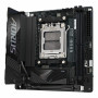 GIGABYTE B850I AORUS PRO Scheda Madre - Supporta processori AMD Ryzen Serie 9000, VRM digitale a 8+2+1 fasi, fino a 8400MHz